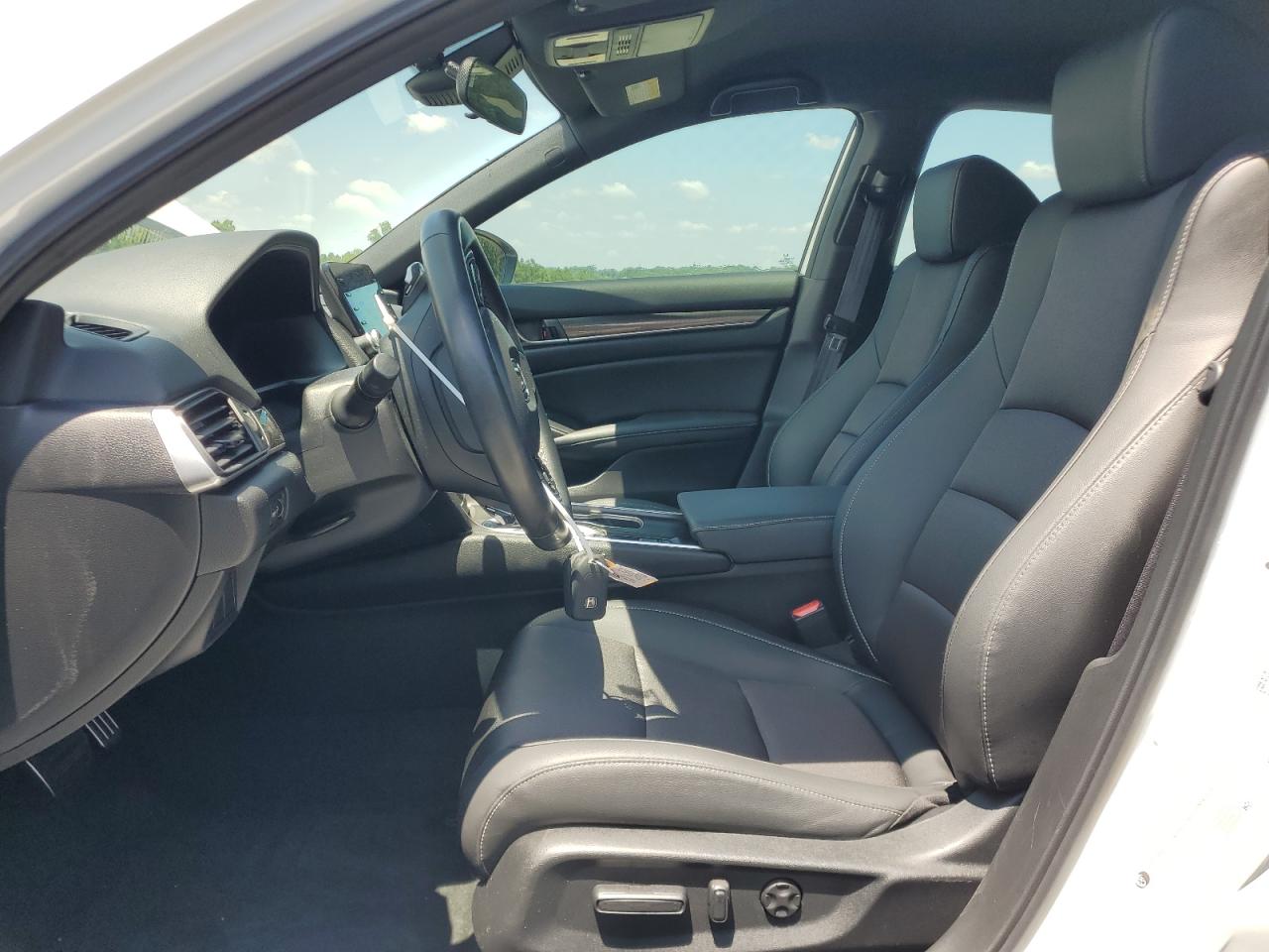 2022 Honda Accord Sport VIN: 1HGCV1F37NA105465 Lot: 63191234