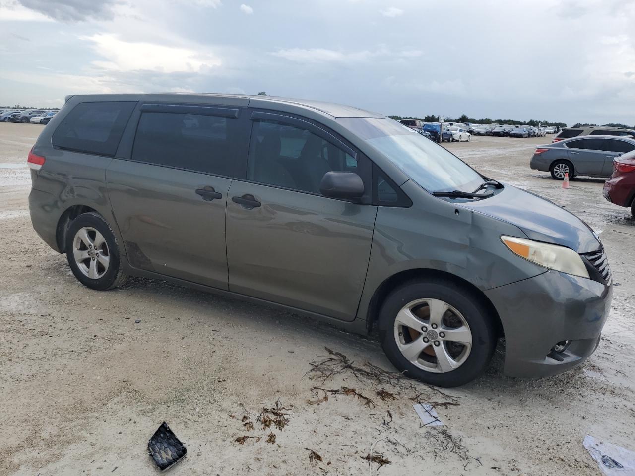 2013 Toyota Sienna VIN: 5TDZK3DC7DS360425 Lot: 63086304