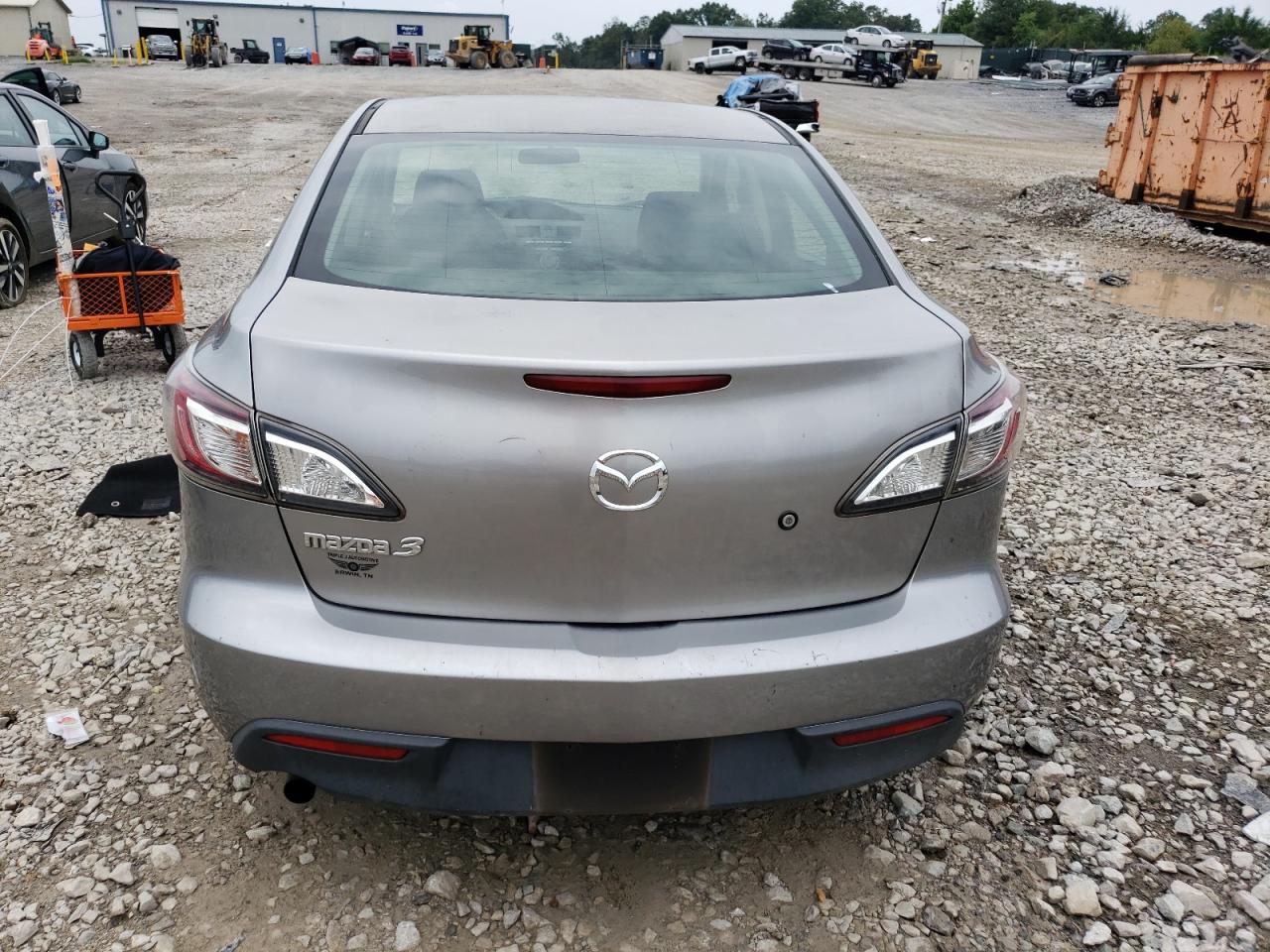 JM1BL1UG6B1371531 2011 Mazda 3 I