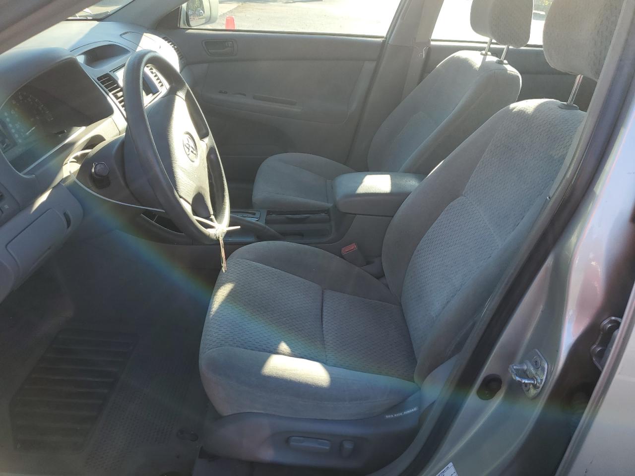 2003 Toyota Camry Le VIN: 4T1BE30K73U772551 Lot: 60865184