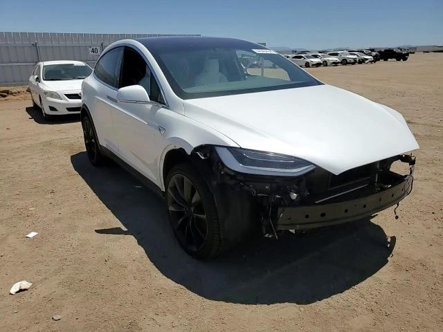 5YJXCBE41JF134192 2018 Tesla Model X