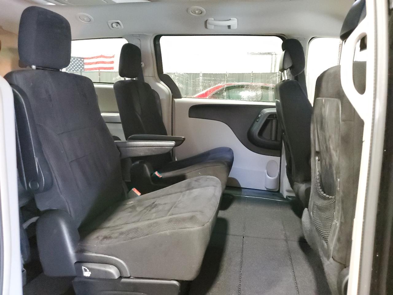 2011 Chrysler Town & Country Touring VIN: 2A4RR5DG7BR718651 Lot: 64394064