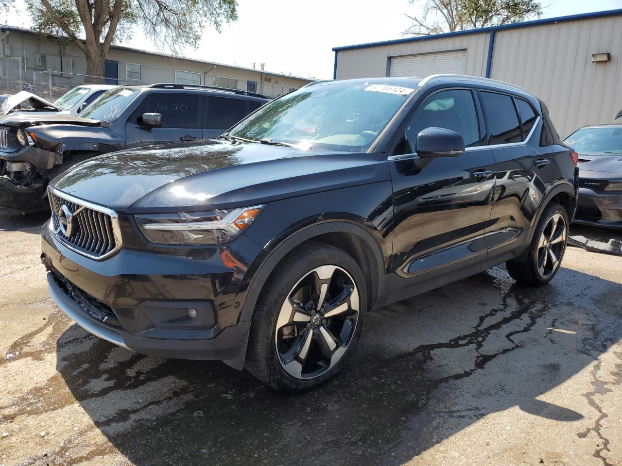 YV4162UL3K2111486 2019 VOLVO XC40 - Image 1