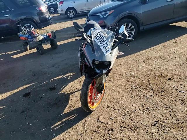 2017 Ktm 390 Duke VIN: MD2JYJ405HC285182 Lot: 62098734