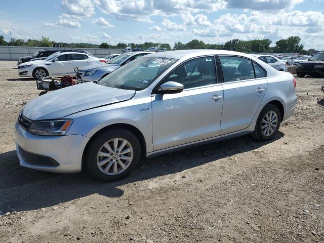 Седани VOLKSWAGEN JETTA 2014 Сріблястий