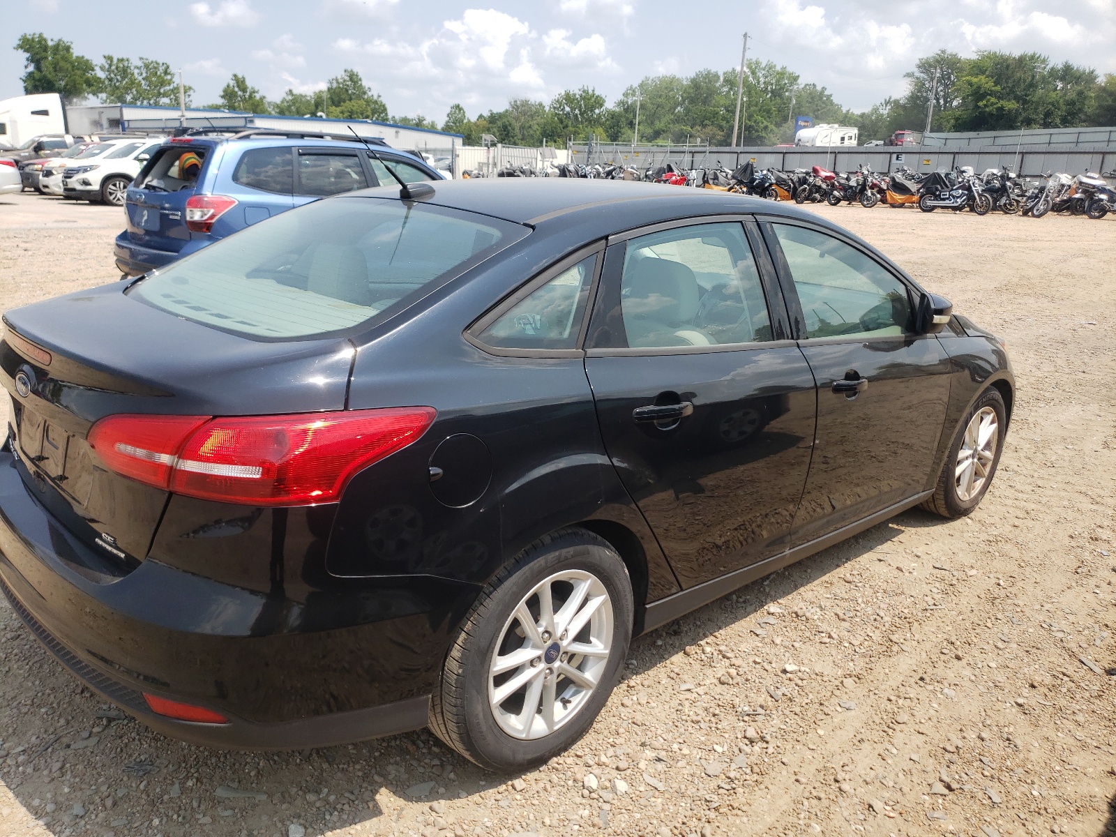 2016 Ford Focus Se vin: 1FADP3F26GL289018