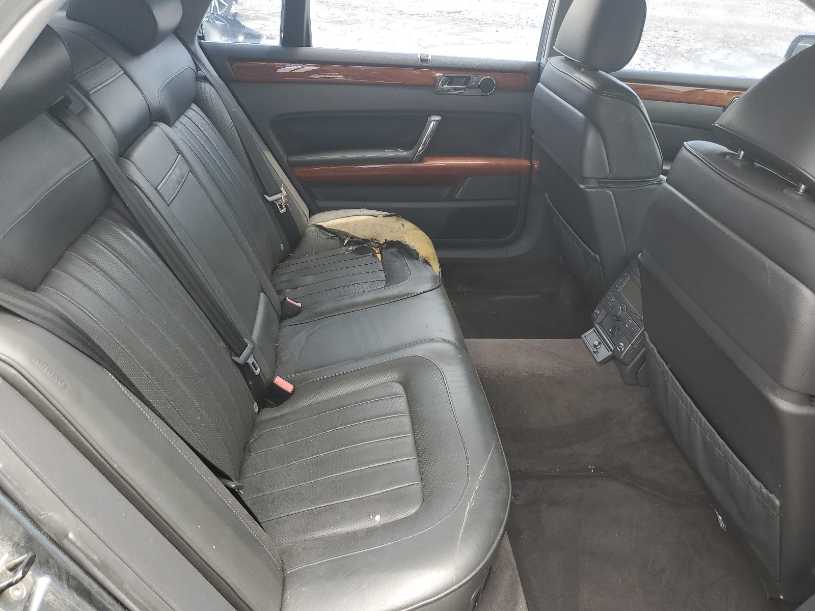 WVWAF63D848008939 2004 Volkswagen Phaeton 4.2