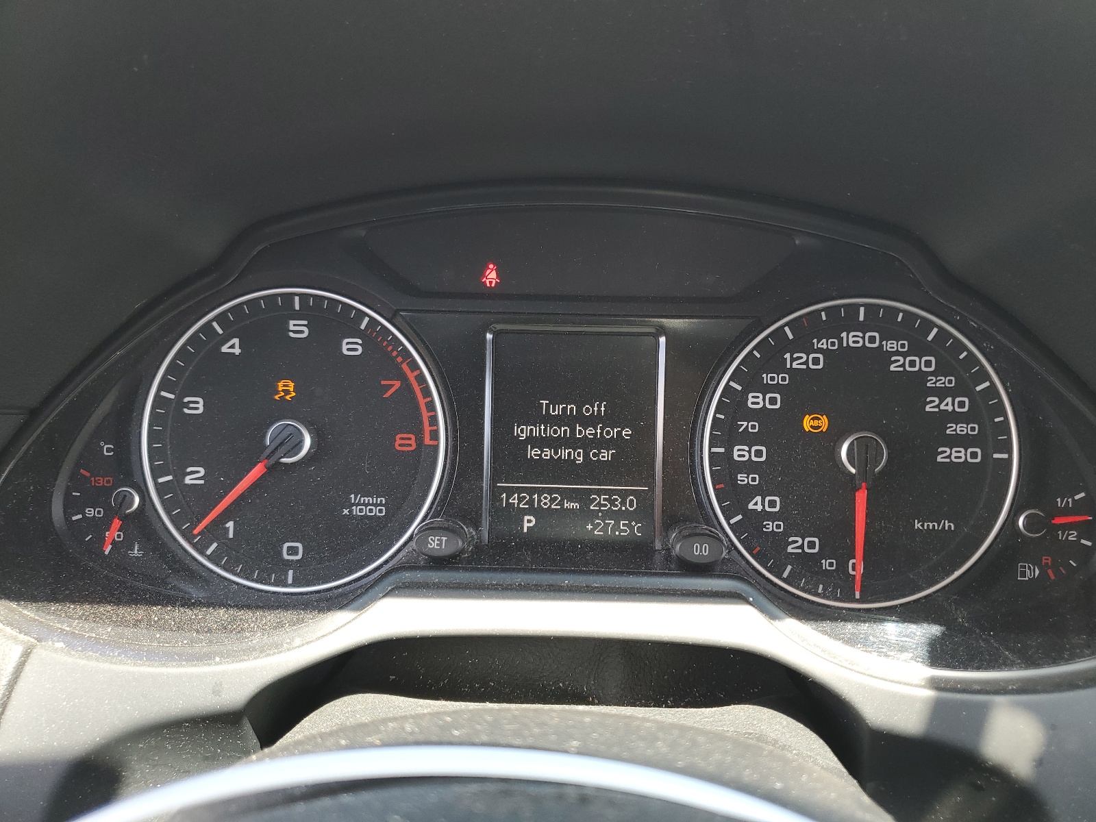 WA1CFCFP0EA081272 2014 Audi Q5 Premium