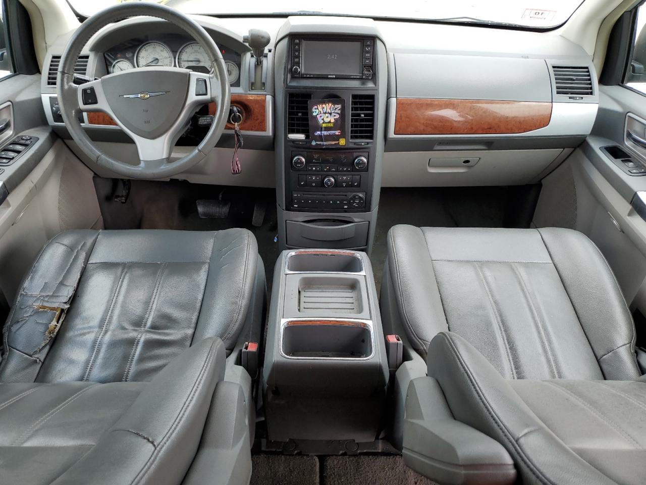 2008 Chrysler Town & Country Touring VIN: 2A8HR54P68R133272 Lot: 61728534