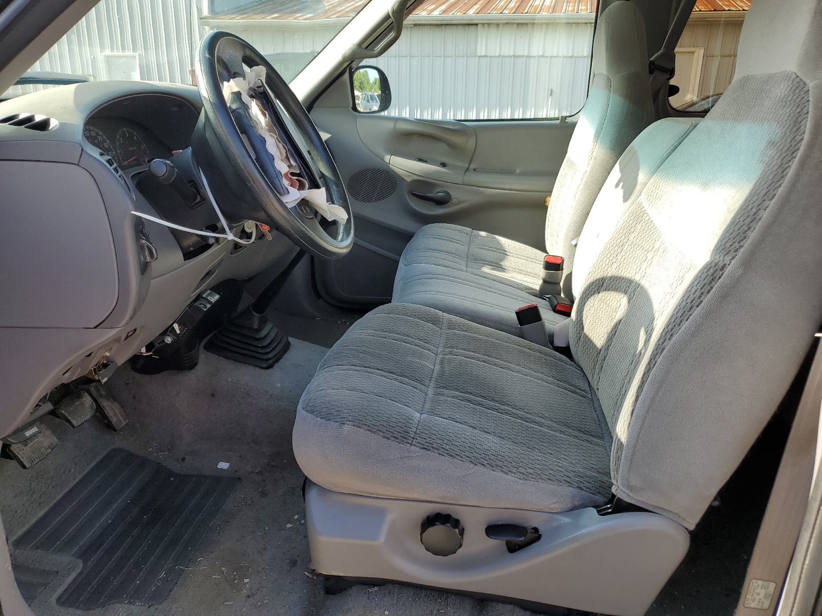 1FTDX1721VND40486 1997 Ford F150