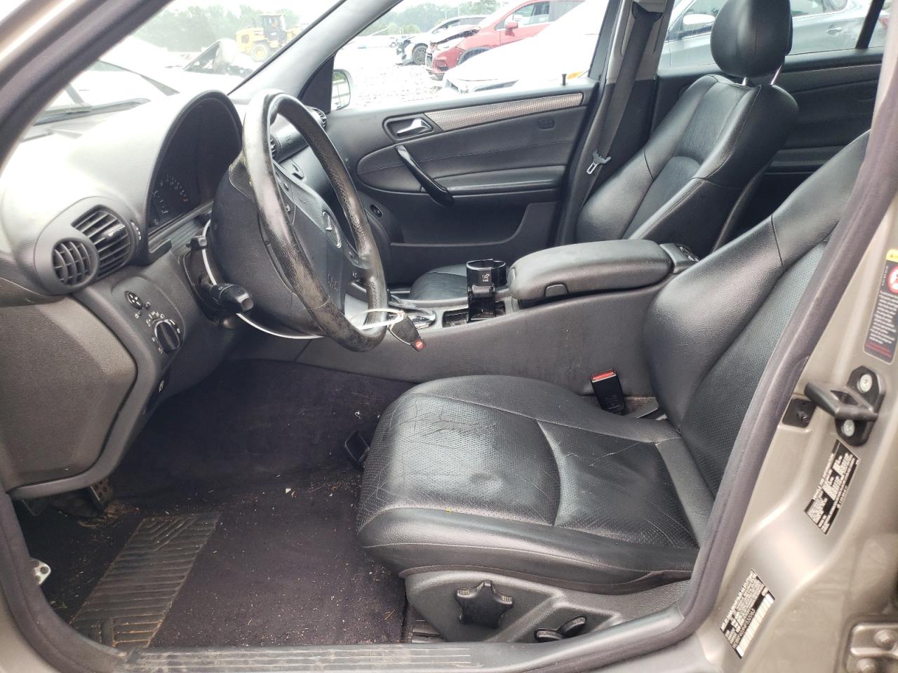 2004 Mercedes-Benz C 230K Sport Sedan VIN: WDBRF40J94F532063 Lot: 61913594