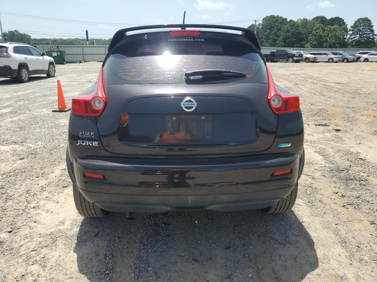 2014 Nissan Juke S VIN: JN8AF5MR8ET450451 Lot: 65388974