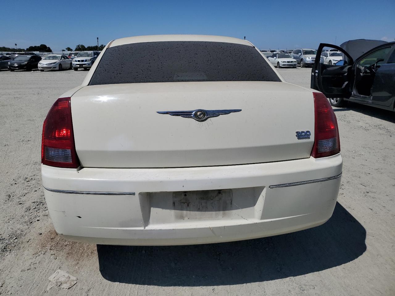 2006 Chrysler 300 Touring VIN: 2C3KA53G06H153708 Lot: 62874104