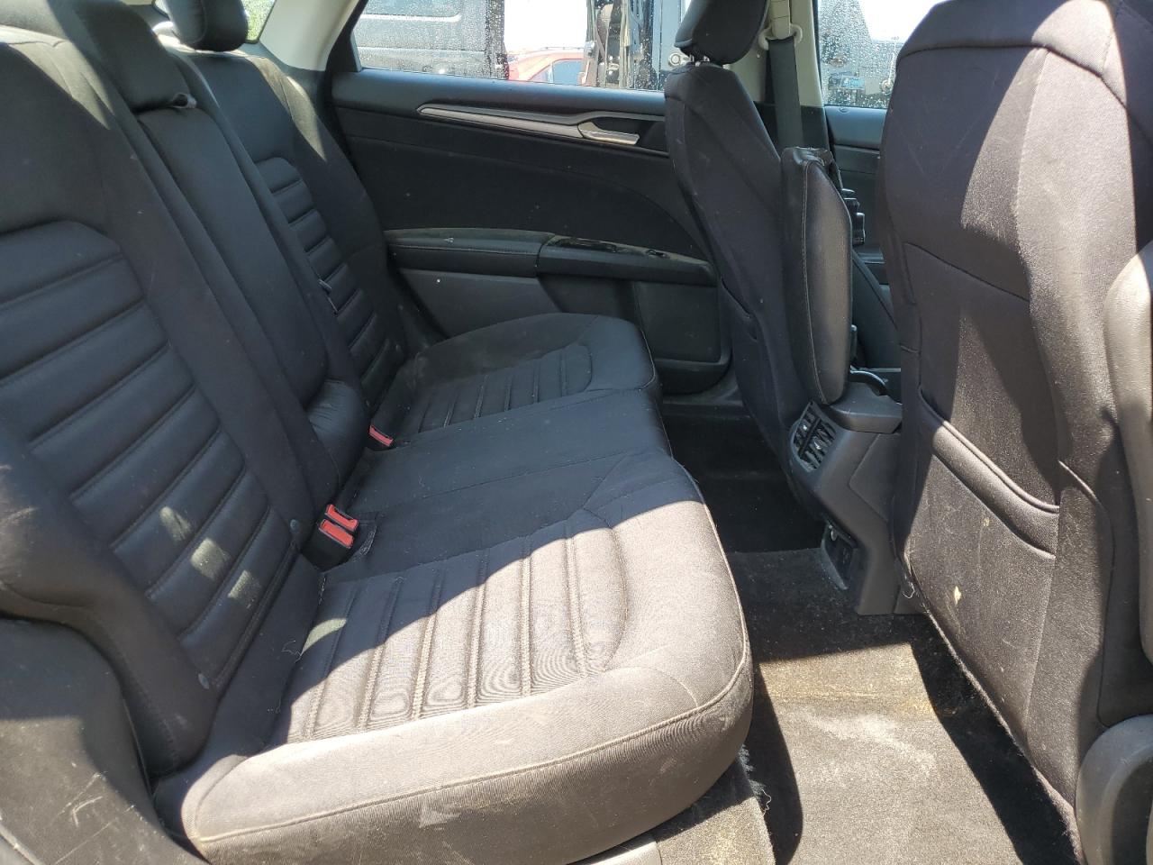 2015 Ford Fusion Se Hybrid VIN: 3FA6P0LU5FR244133 Lot: 62646914