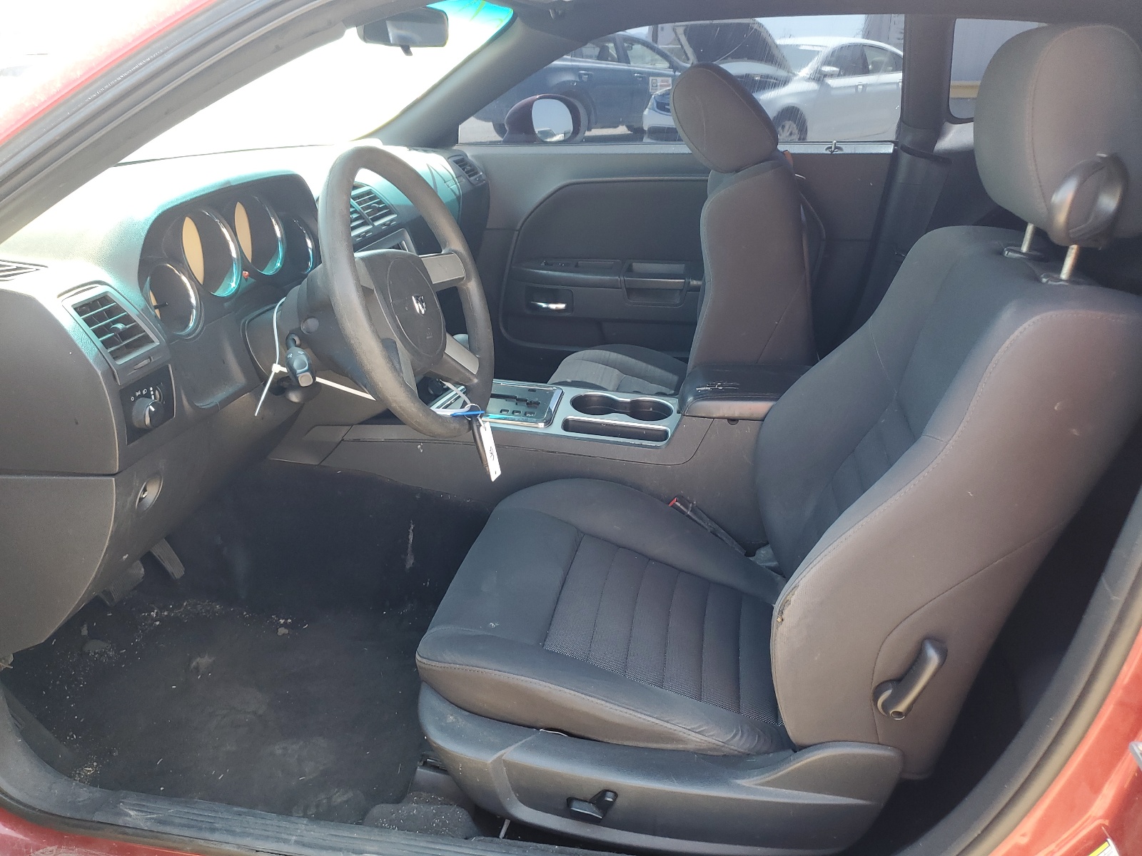 2B3CJ4DV3AH139240 2010 Dodge Challenger Se