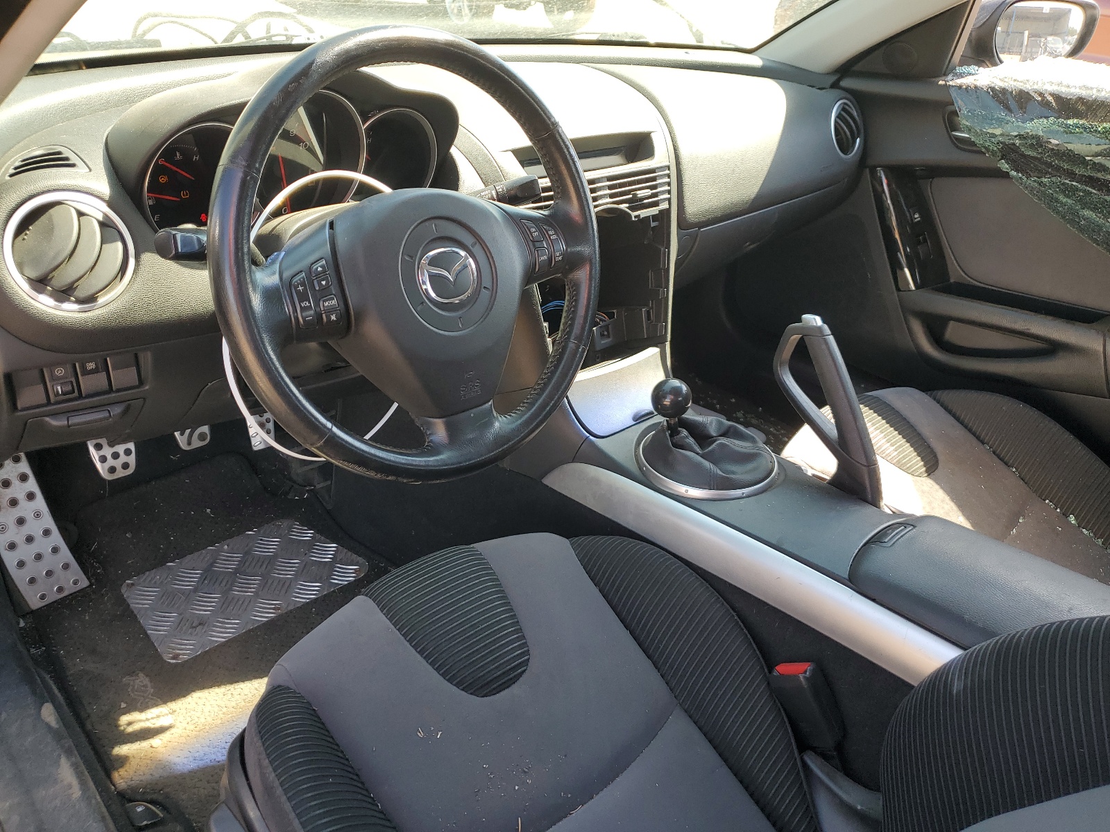 JM1FE173440106054 2004 Mazda Rx8