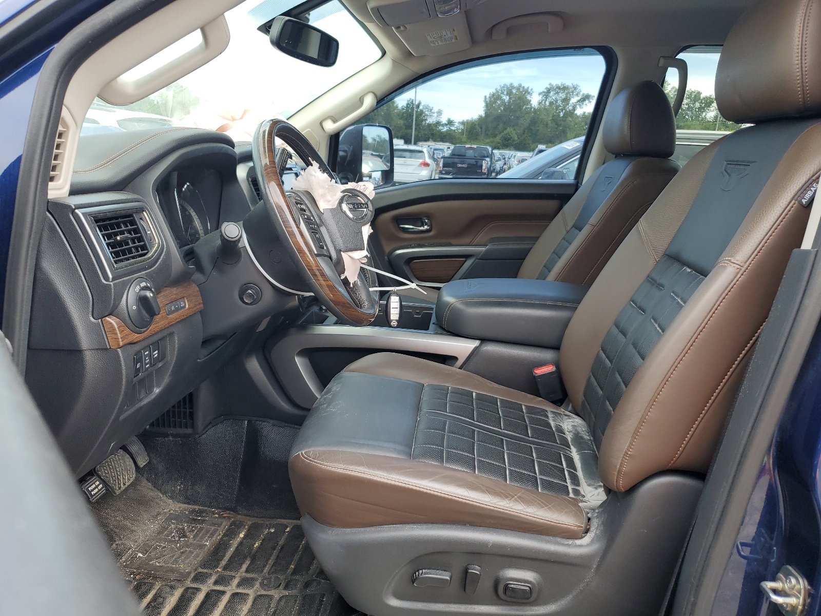 1N6AA1F40HN500916 2017 Nissan Titan Xd Sl