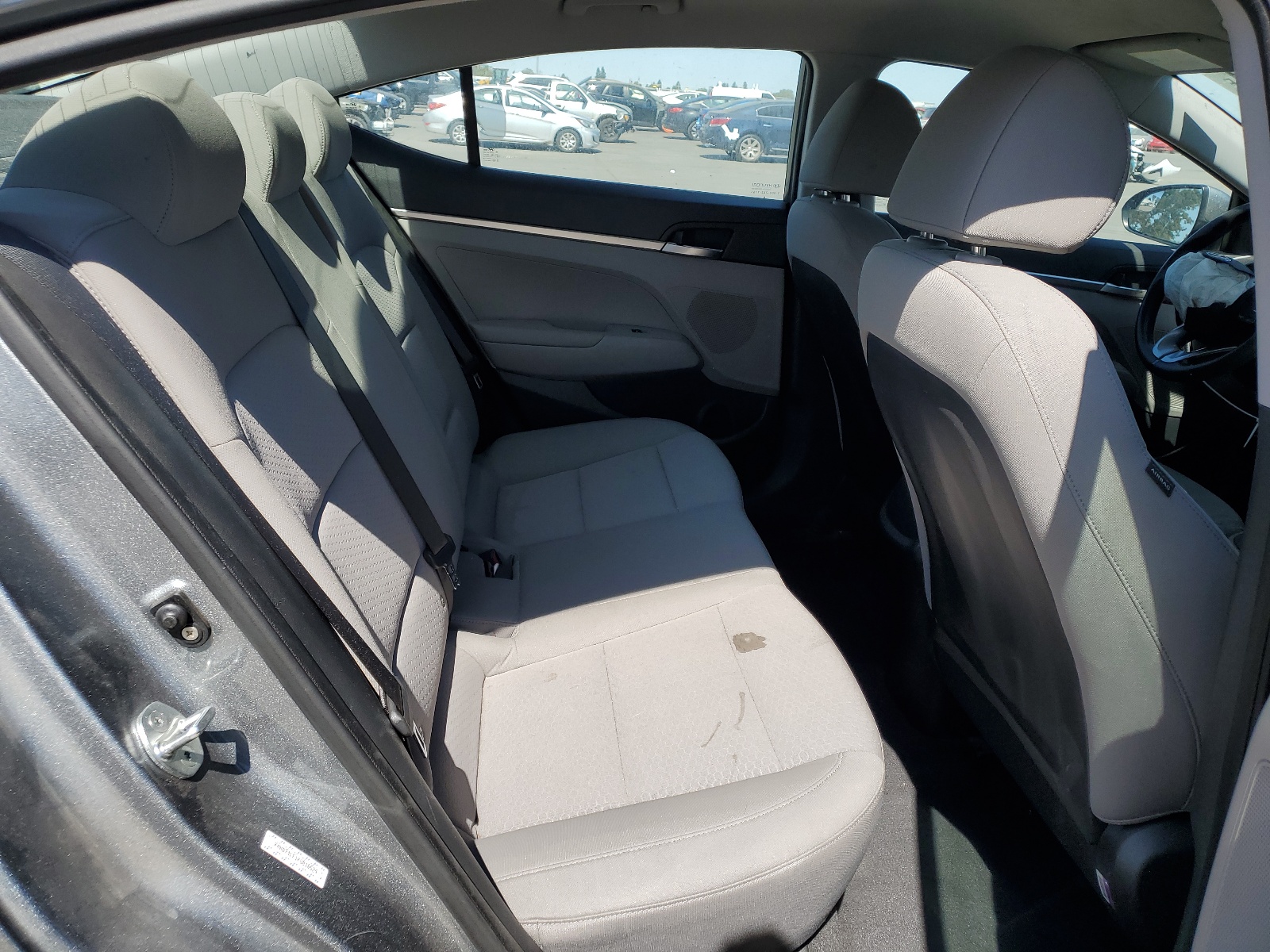 KMHD74LF1KU810524 2019 Hyundai Elantra Se