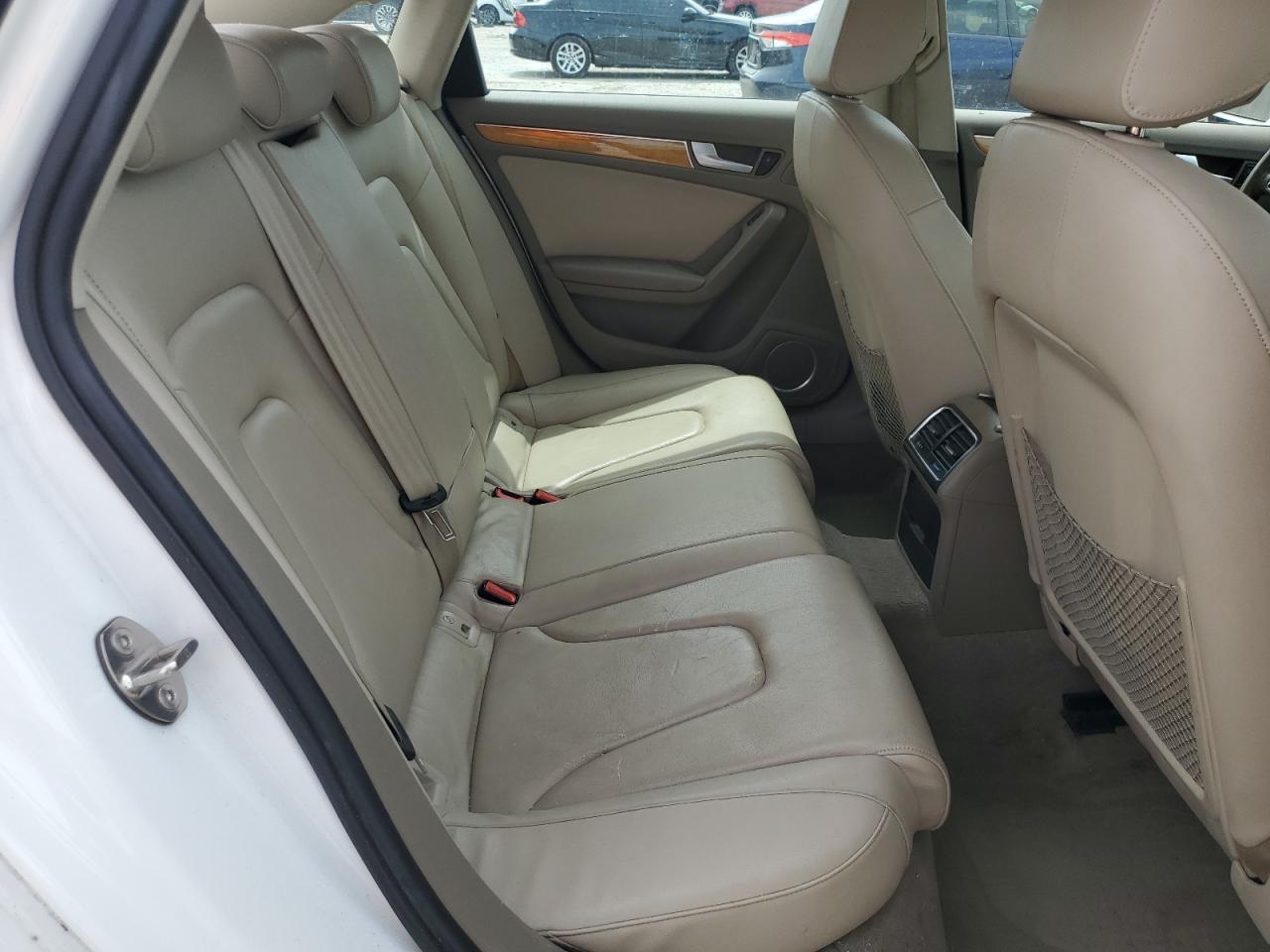 2010 Audi A4 Premium Plus VIN: WAUFFAFL0AN033534 Lot: 62707624