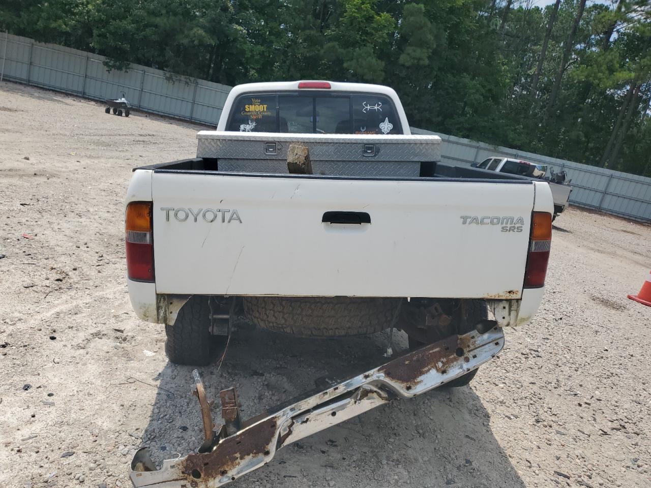 1999 Toyota Tacoma Xtracab VIN: 4TAWM72N7XZ562169 Lot: 62595234
