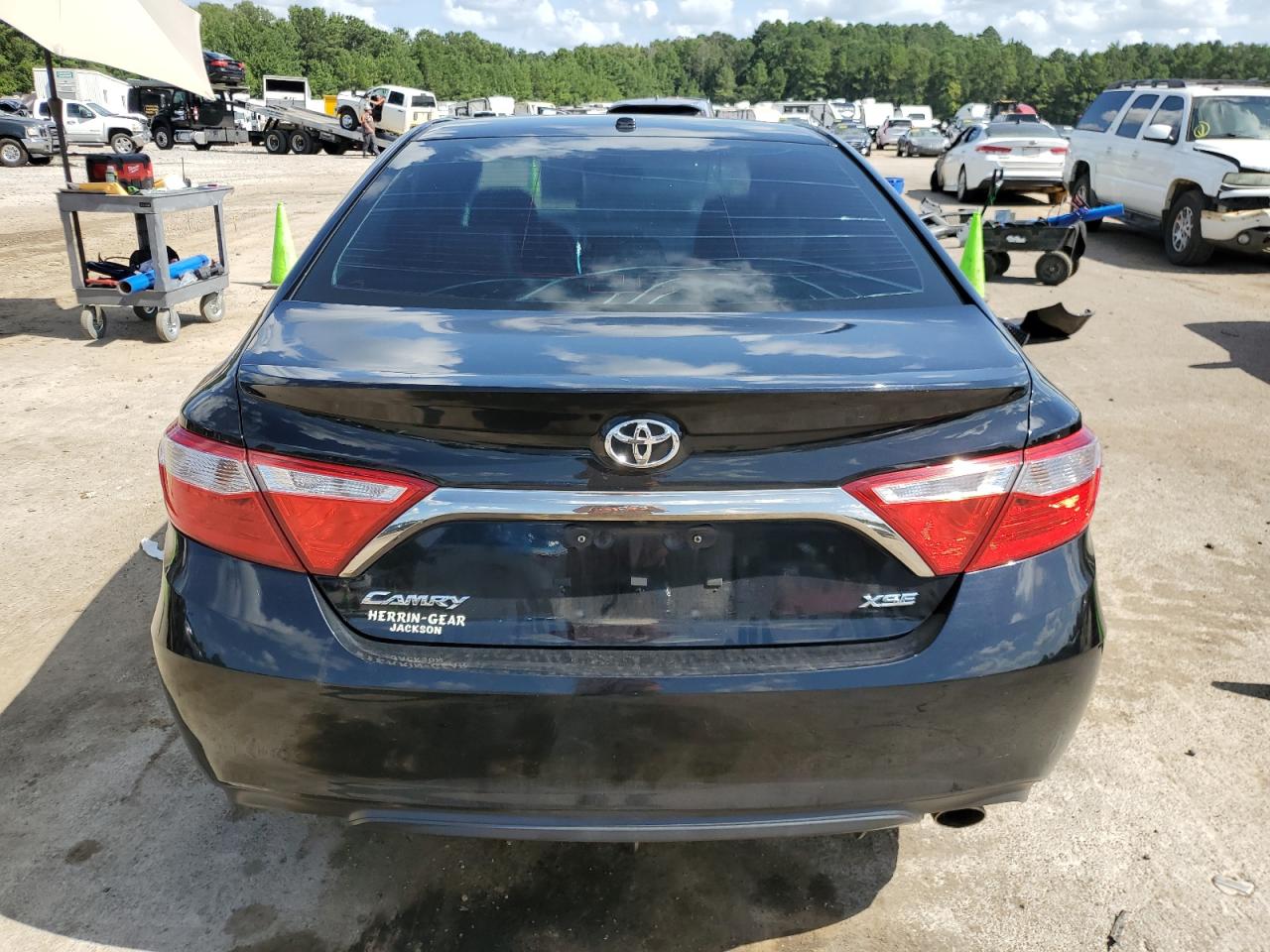 2017 Toyota Camry Le VIN: 4T1BF1FK8HU303663 Lot: 65344194