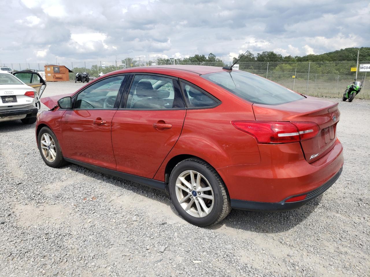 1FADP3F2XJL308970 2018 FORD FOCUS - Image 2