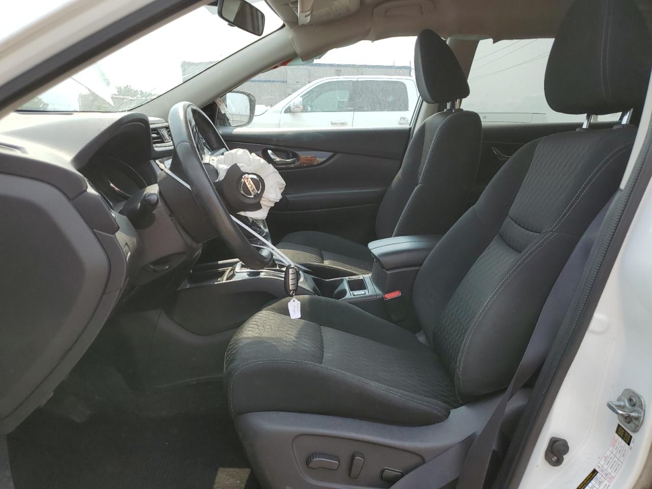 2017 Nissan Rogue S VIN: KNMAT2MV2HP511757 Lot: 64948834