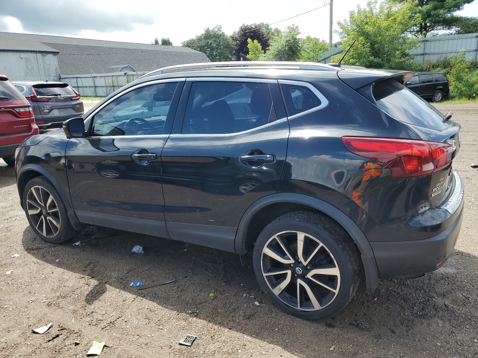 2019 Nissan Rogue Sport S vin: JN1BJ1CR4KW620469