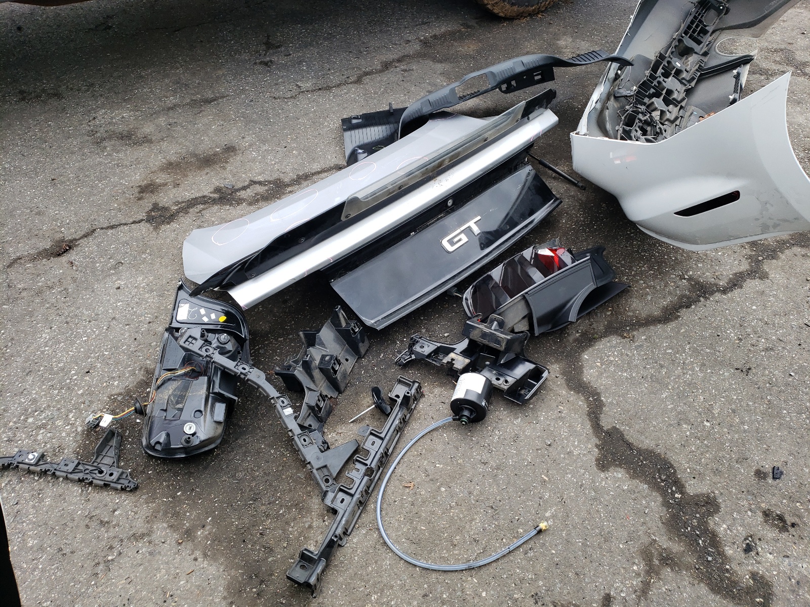 1FA6P8TH8F5341296 2015 Ford Mustang