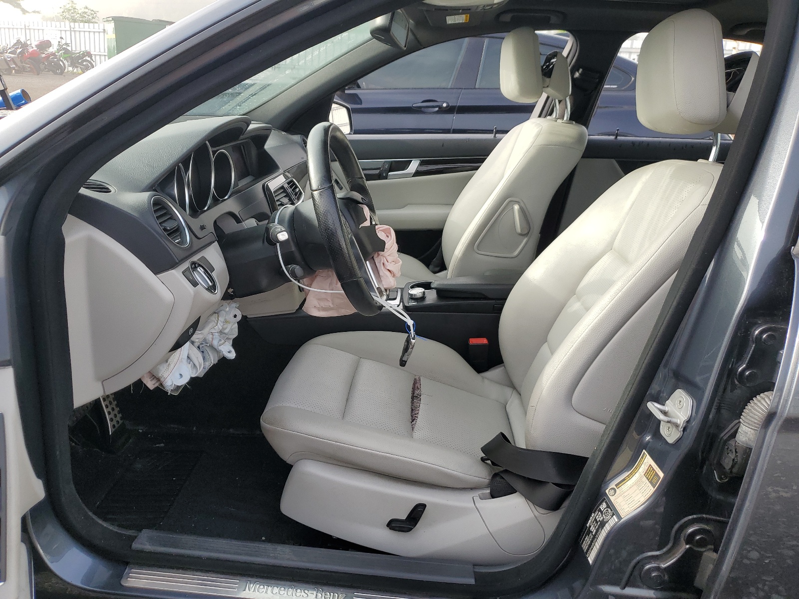 WDDGF4HB2DA783032 2013 Mercedes-Benz C 250