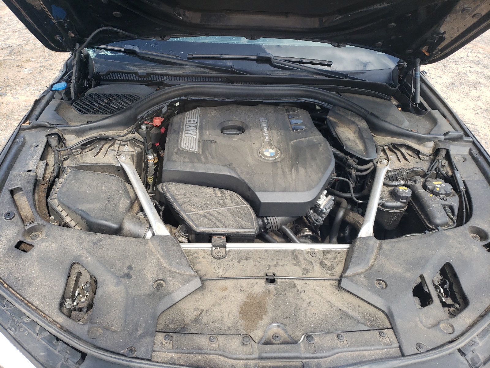 WBAJA7C53JWC77354 2018 BMW 530 Xi