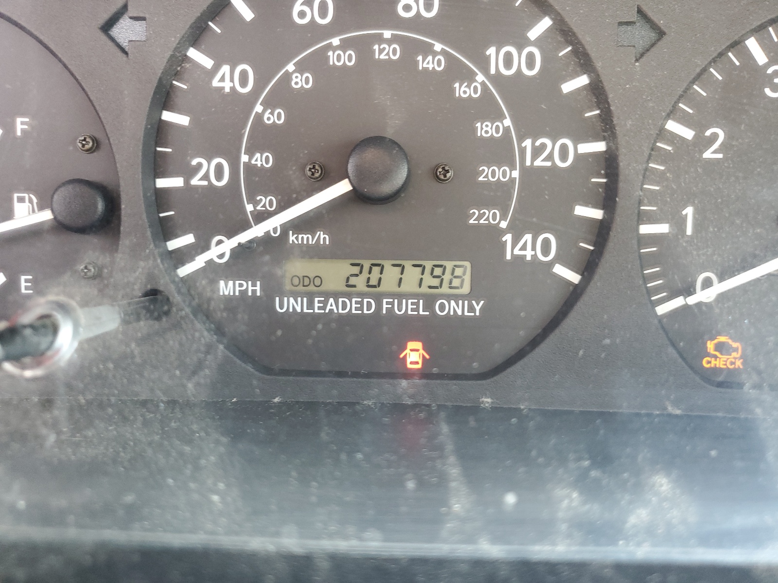 4T1BF22K3XU090518 1999 Toyota Camry Le