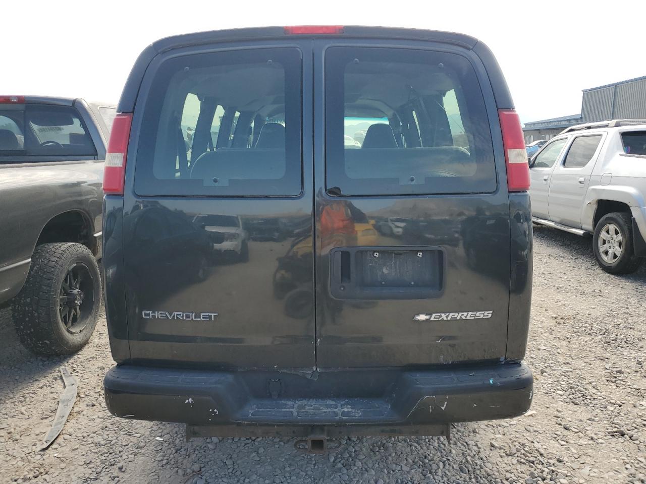 2004 Chevrolet Express G2500 VIN: 1GAGG25U441199564 Lot: 64071344