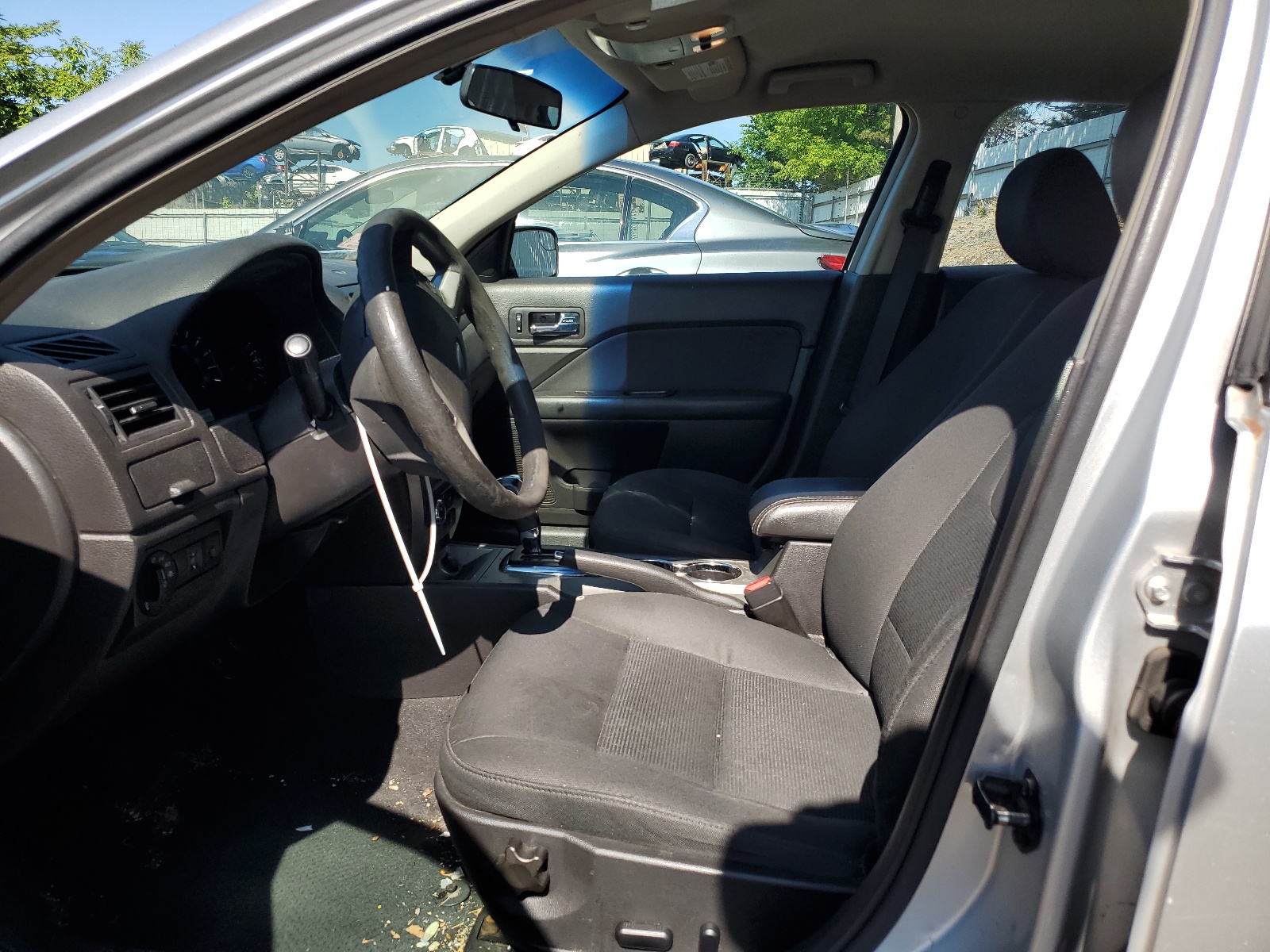 3FAHP0HG7BR128907 2011 Ford Fusion Se