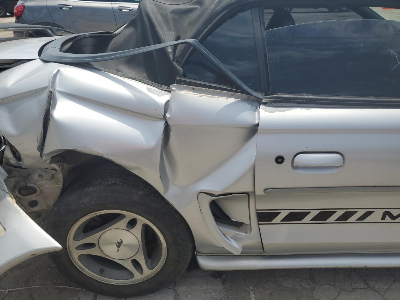 1998 Ford Mustang VIN: 1FAFP4440WF115705 Lot: 62065704