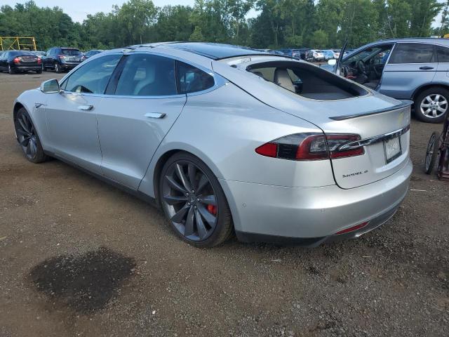  TESLA MODEL S 2015 Сріблястий