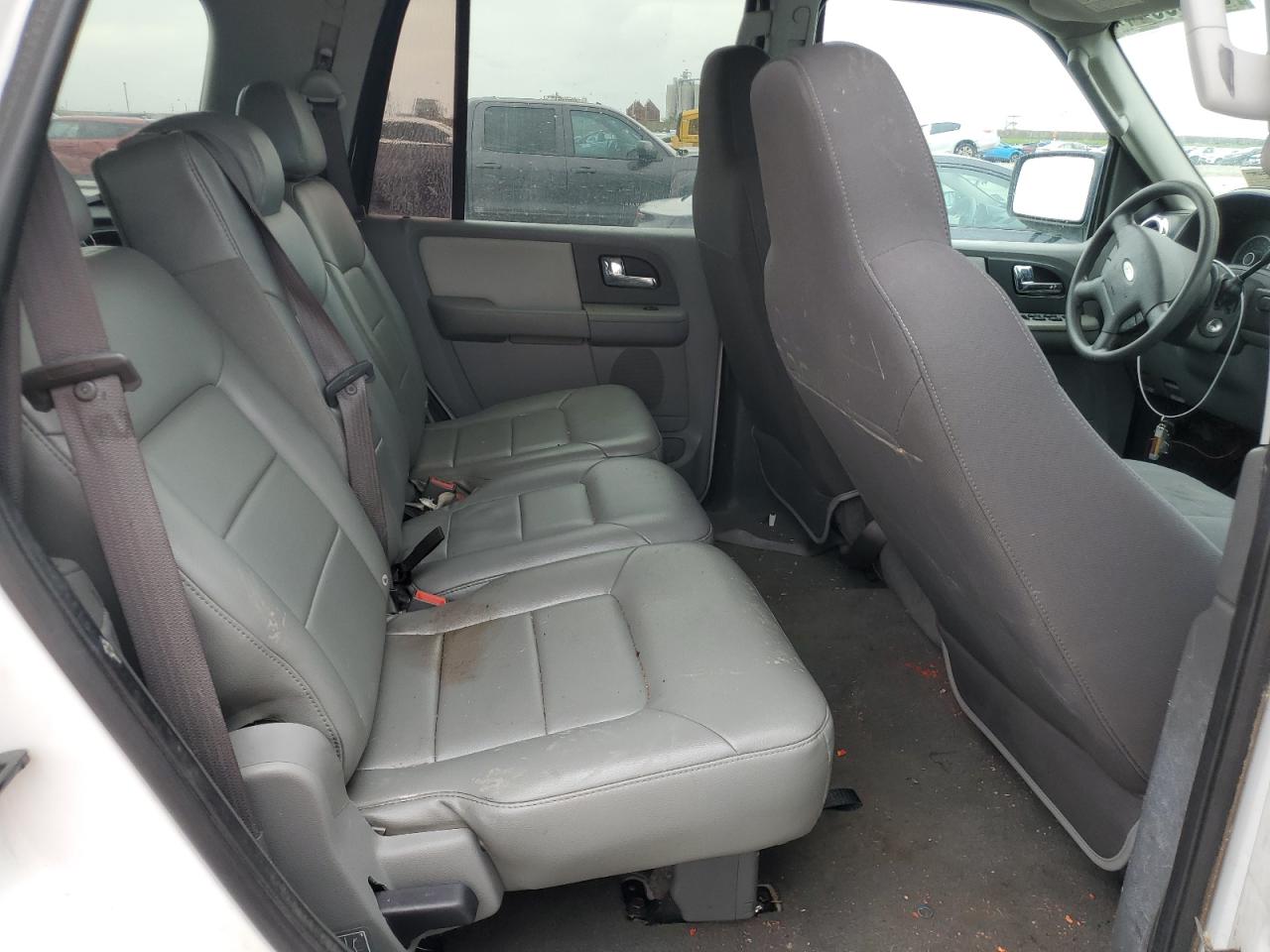 2005 Ford Expedition Xls VIN: 1FMPU14545LA80743 Lot: 64268044