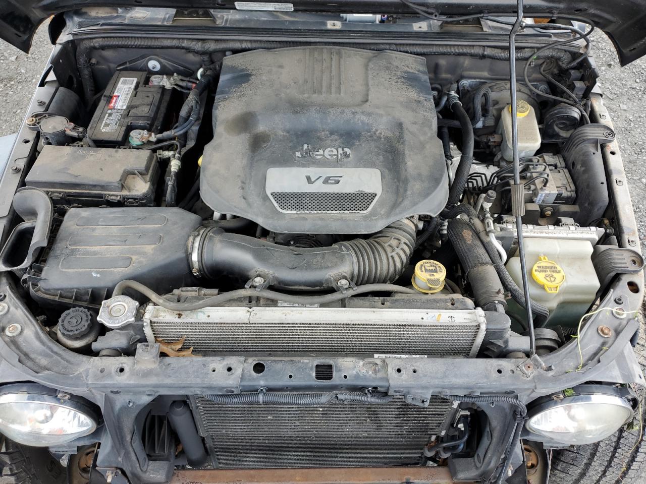 2014 Jeep Wrangler Sport VIN: 1C4AJWAG0EL101075 Lot: 64237584