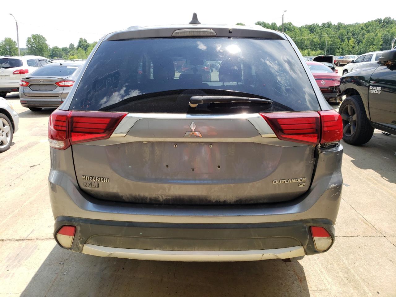 2018 Mitsubishi Outlander Se VIN: JA4AD3A32JJ003197 Lot: 63625364