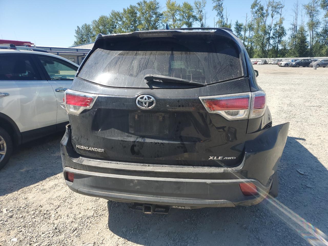 5TDJKRFH7GS232764 2016 Toyota Highlander Xle