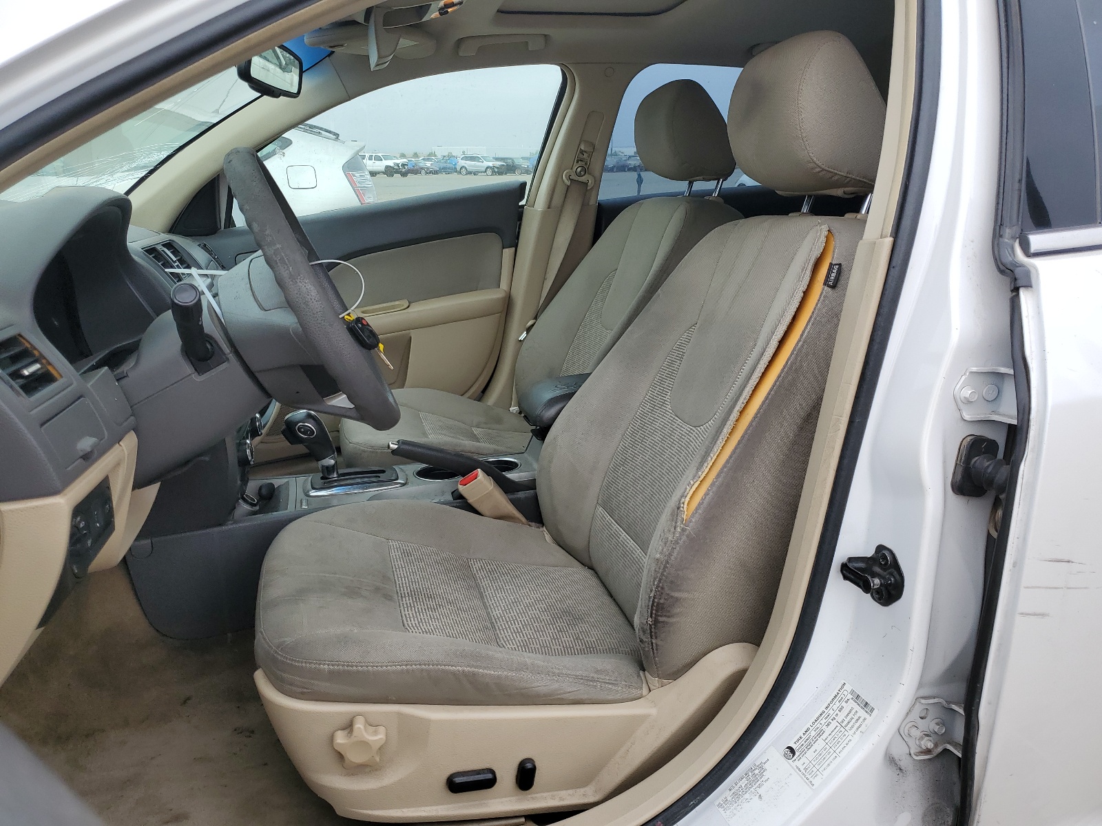 3FAHP0HG3BR196976 2011 Ford Fusion Se