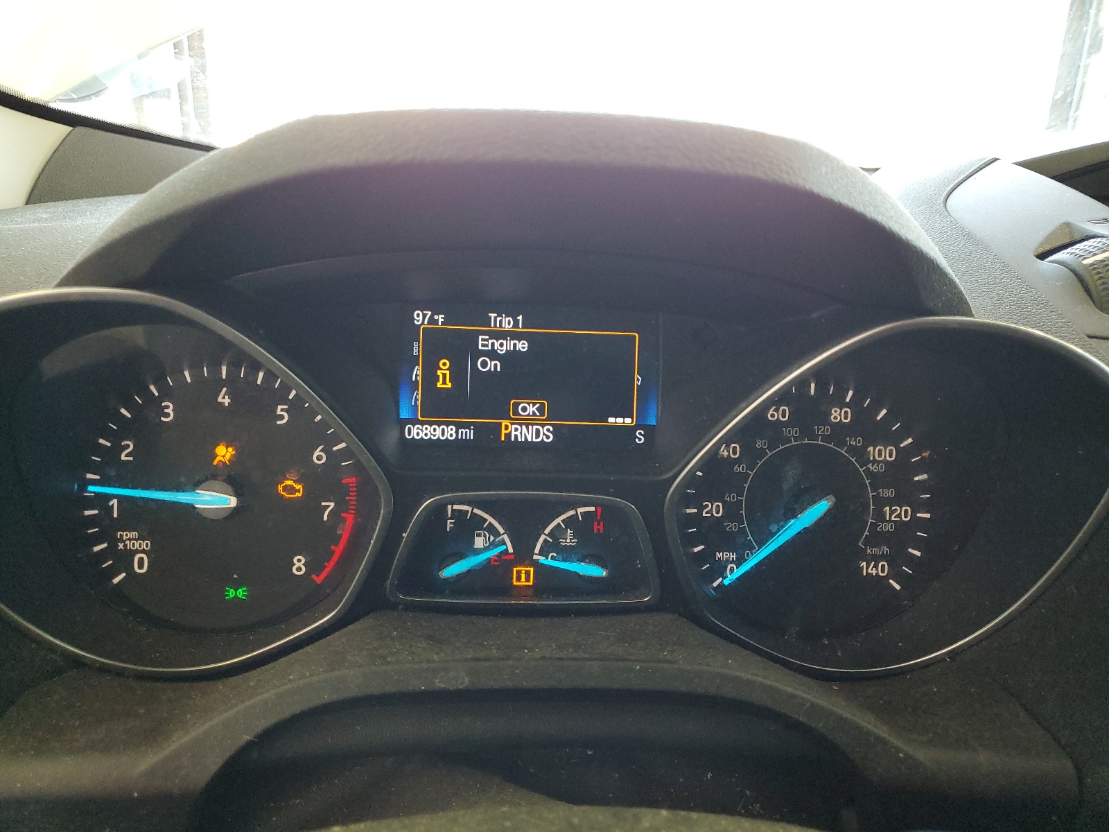 1FMCU0F77HUB82026 2017 Ford Escape S