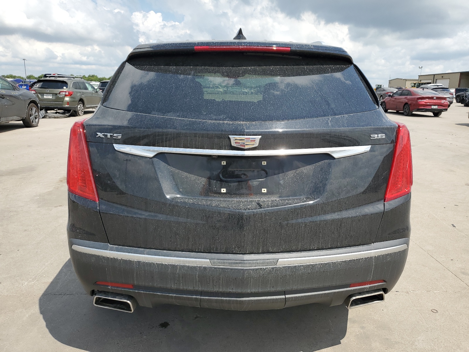 1GYKNERS5JZ170003 2018 Cadillac Xt5 Premium Luxury