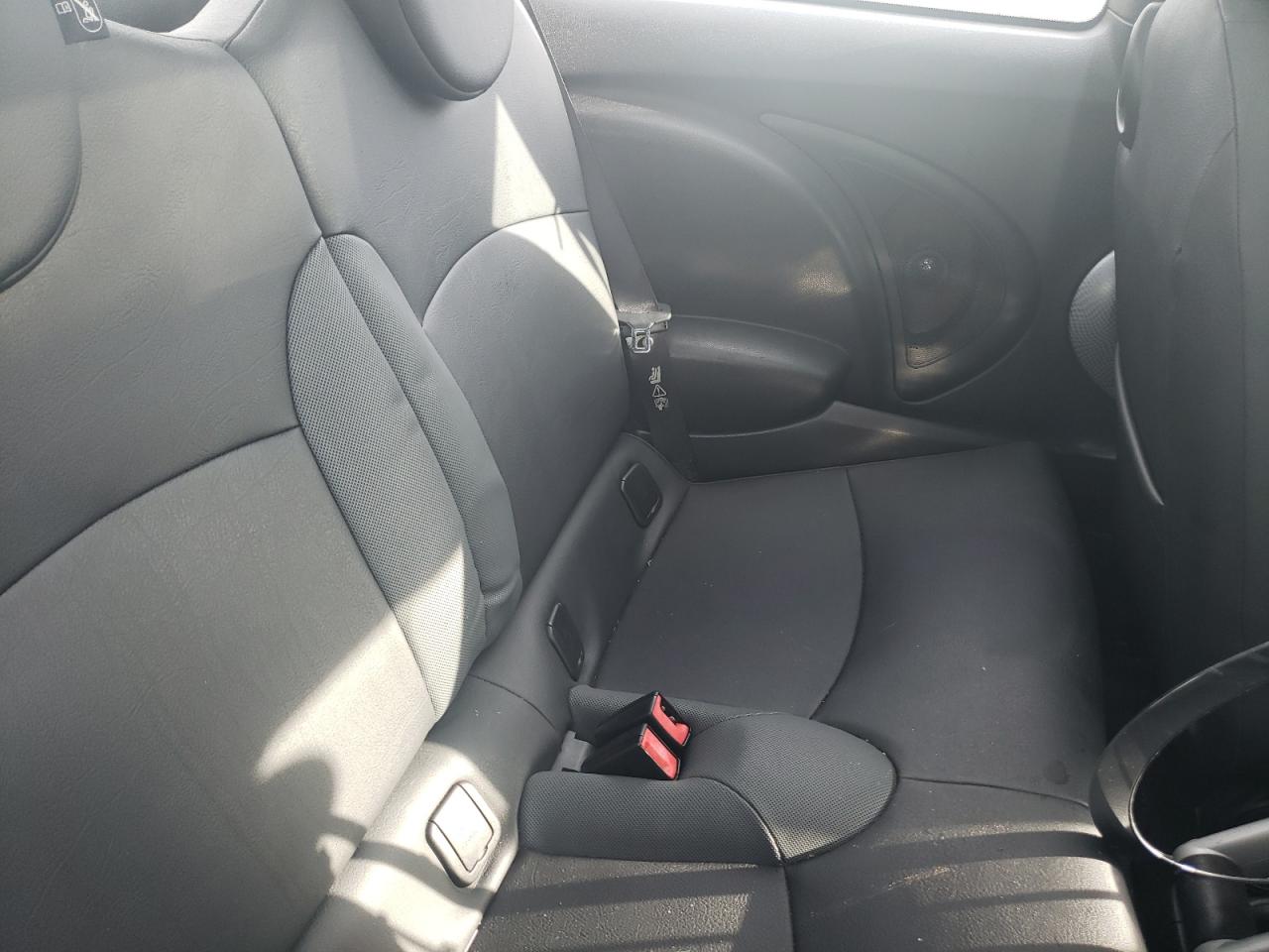 2010 Mini Cooper S VIN: WMWMF7C50ATZ70623 Lot: 63554364