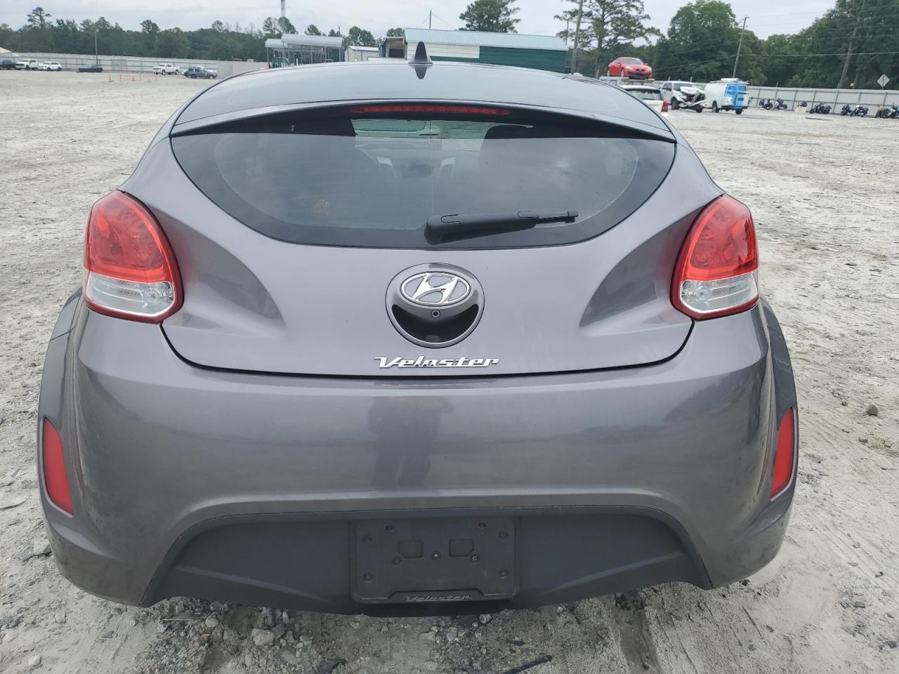 2015 Hyundai Veloster VIN: KMHTC6AD0FU235519 Lot: 63223654