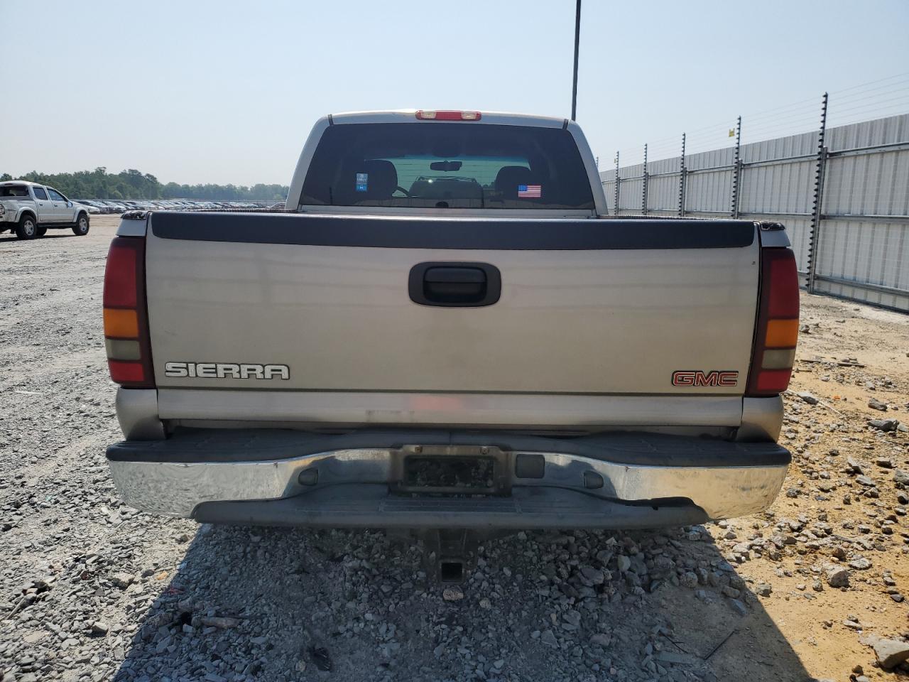 2003 GMC New Sierra C1500 VIN: 2GTEC19TX31190849 Lot: 61502964