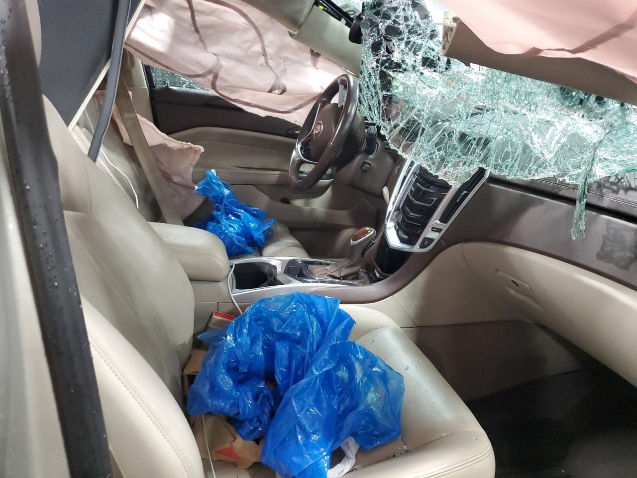 2015 Cadillac Srx Performance Collection VIN: 3GYFNFE3XFS555163 Lot: 64554504