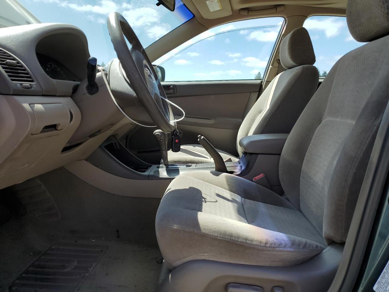 2003 Toyota Camry Le VIN: 4T1BE32K03U774123 Lot: 63323324