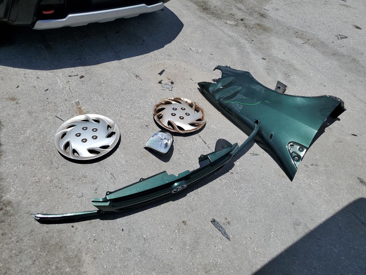 2000 Toyota Sienna Ce VIN: 4T3ZF19C0YU292734 Lot: 63386174