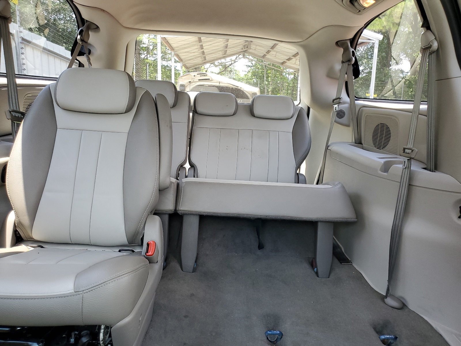 2C4GP54L65R395665 2005 Chrysler Town & Country Touring